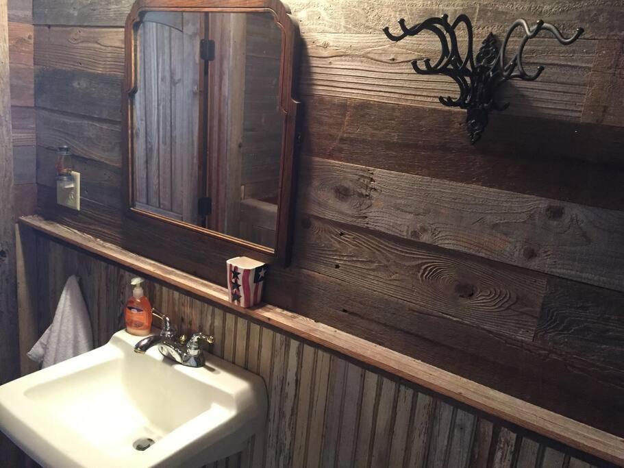 8Th St. Cowboy Haus I Biker Friendly I River 班德拉 外观 照片